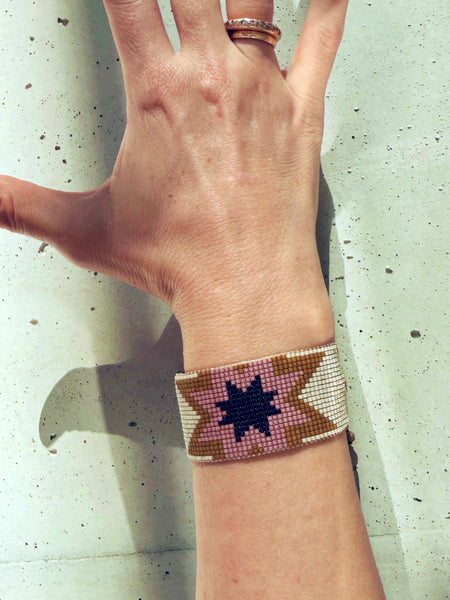 Hazel handwoven Miyuki bead bracelet — handmade in Lausanne, Switzerland by Carmen Salvador